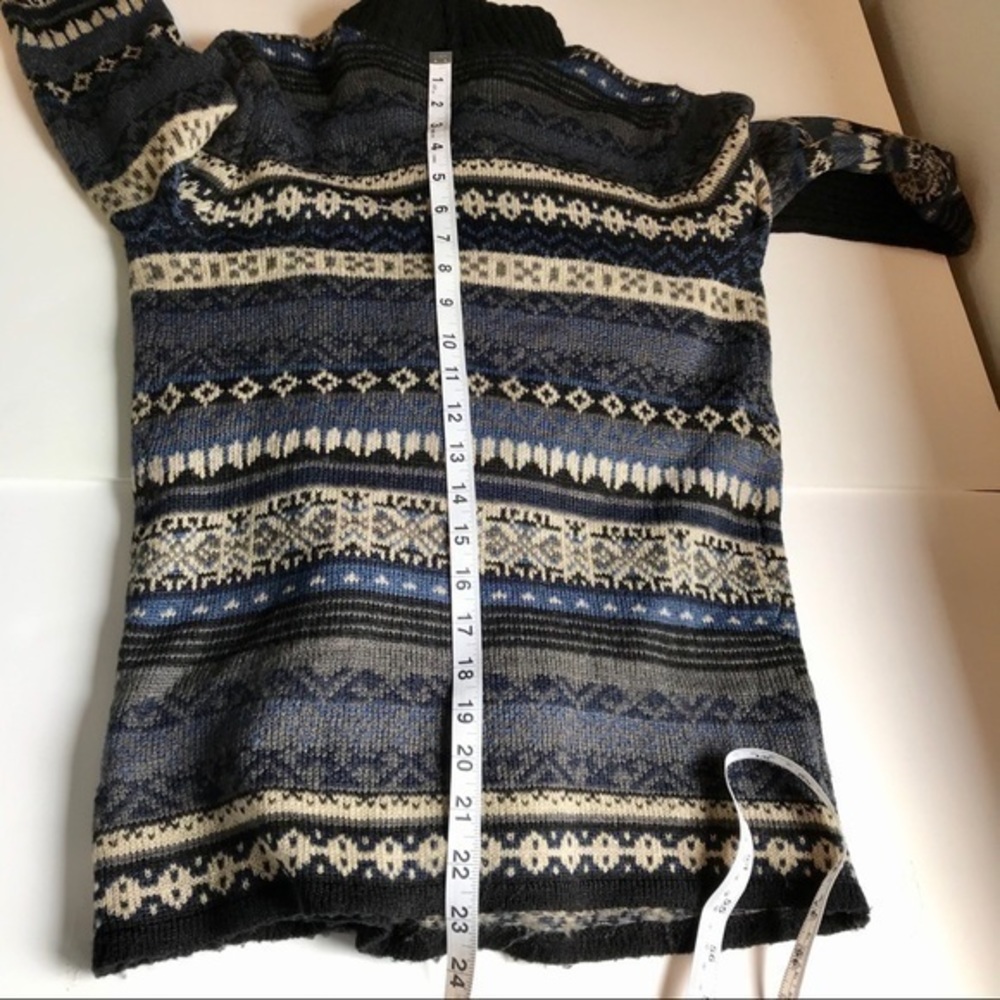 Fair Isle Cardigan - Picture 12 of 14